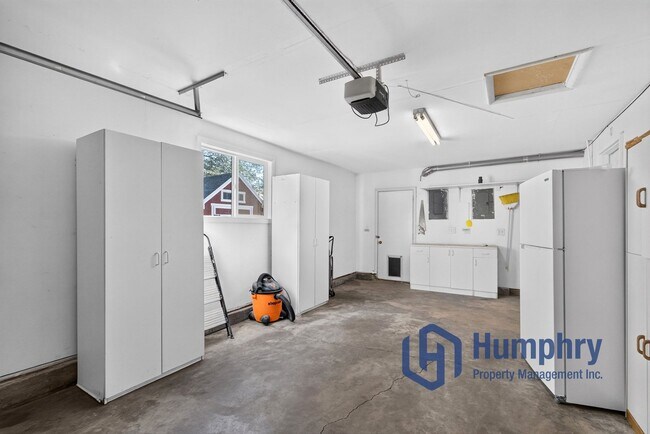 Building Photo - 13159 Ocotillo Dr