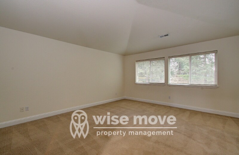 Building Photo - 17901 NE 36th Way