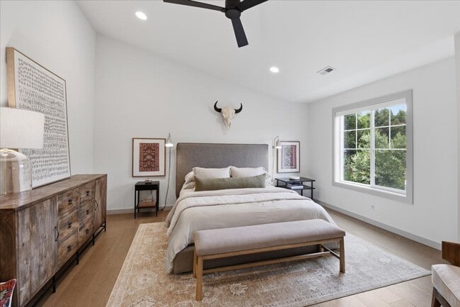 Building Photo - 4bd/2.5ba Carnation Home