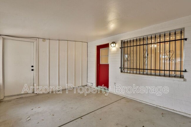 Building Photo - 1248 N Gaylord Cir