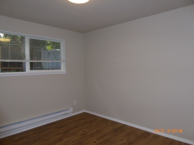 Building Photo - Charming 3 Bed 2 Bath Rambler in Eastgate