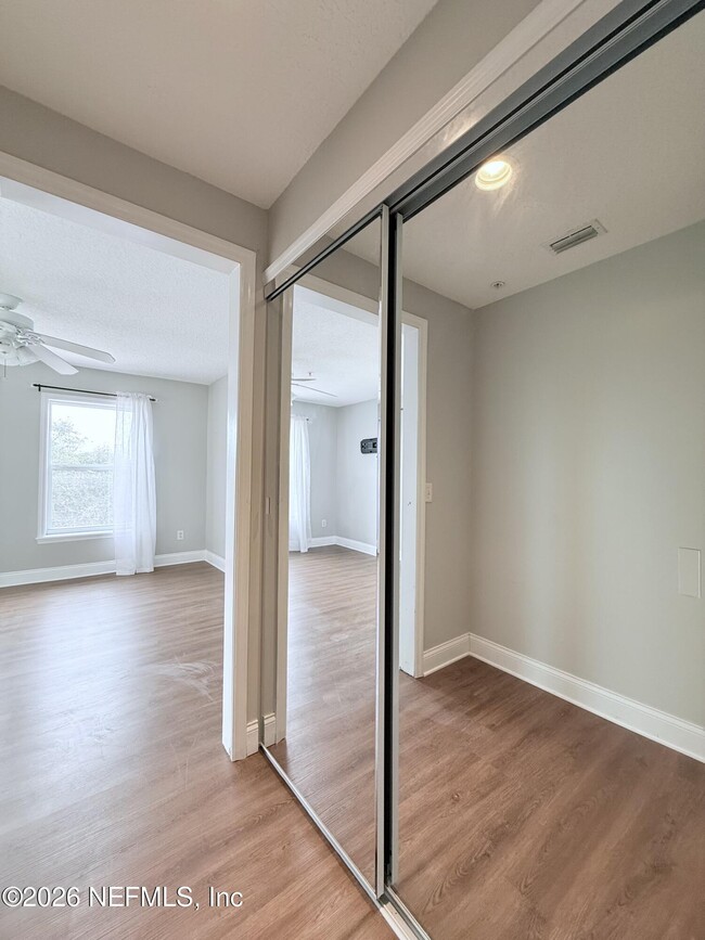 Building Photo - 1702 Windjammer Ln