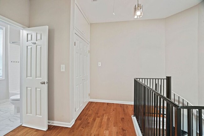 Building Photo - 6 14th St NE