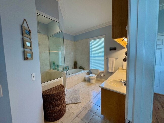 Building Photo - 107 E Seascape Dr