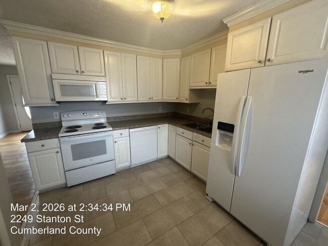 Building Photo - 2249 Stanton St