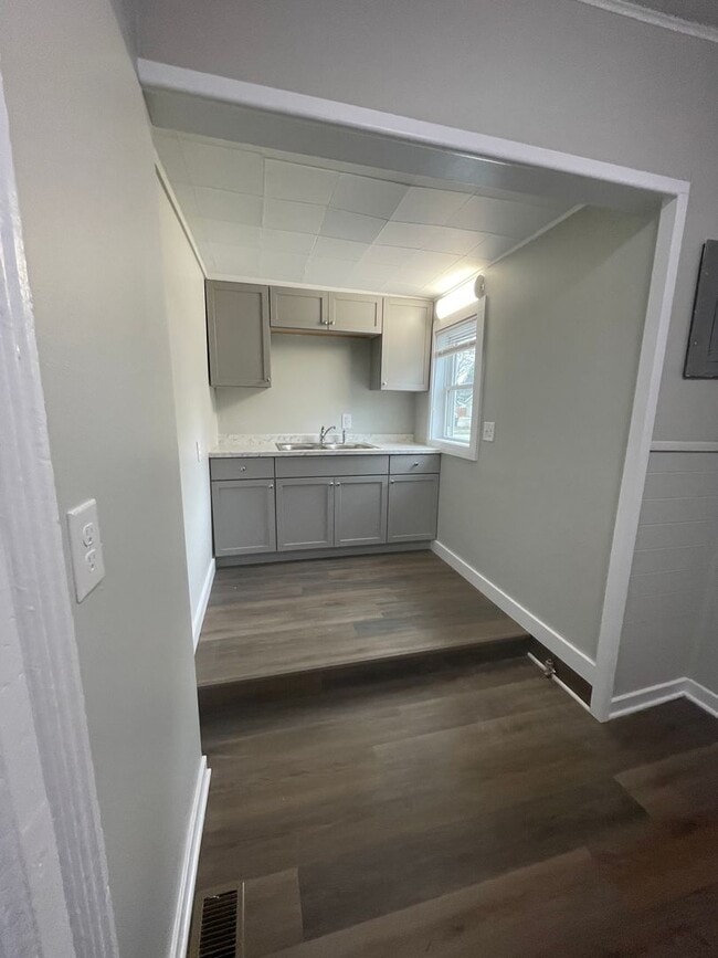 Building Photo - 1219-1221 Morton St--HBS