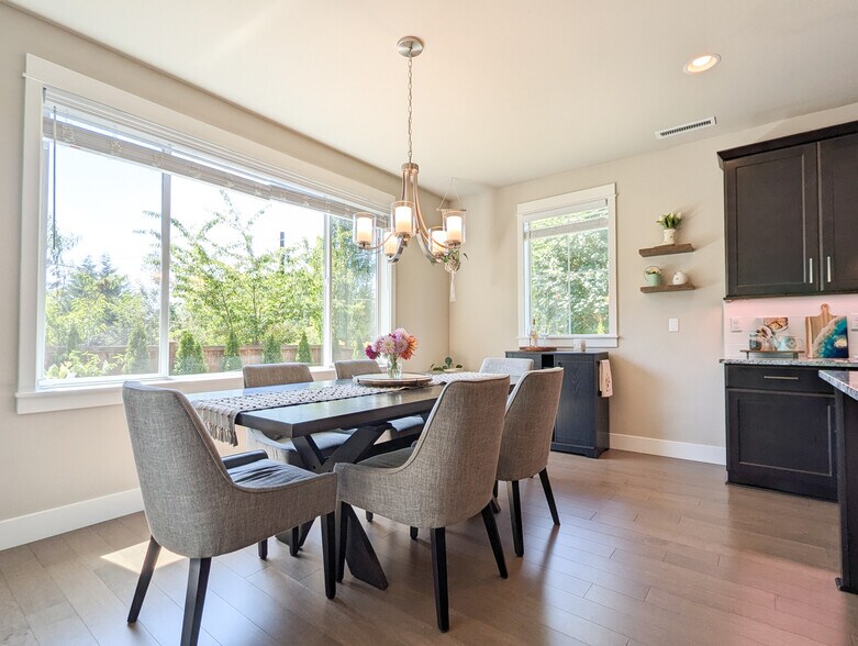 Dining - 16324 131st St SE