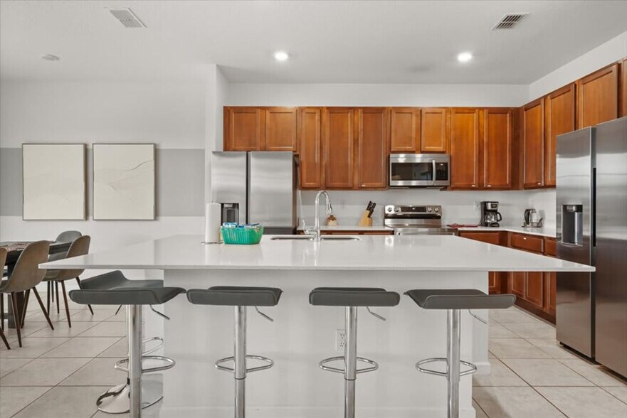 Building Photo - 301 Ballo Dr