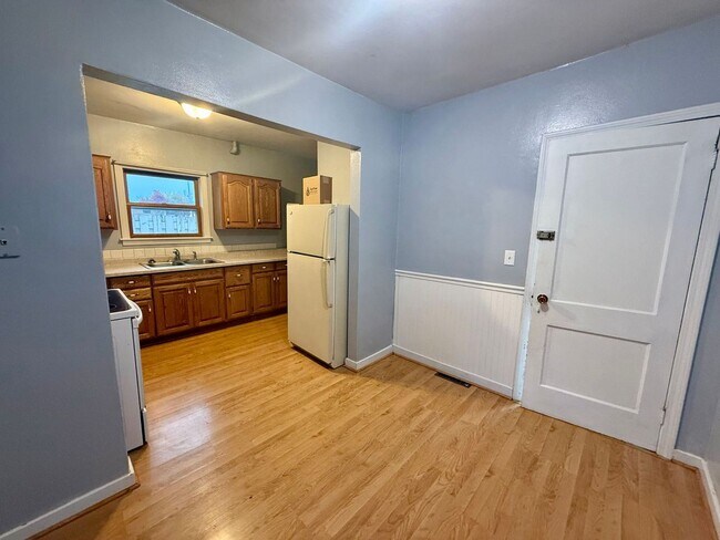 Building Photo - 3 Bed 1 Bath Single Family Home in Wausau