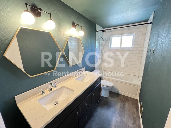 Building Photo - 7274 S Chase Way
