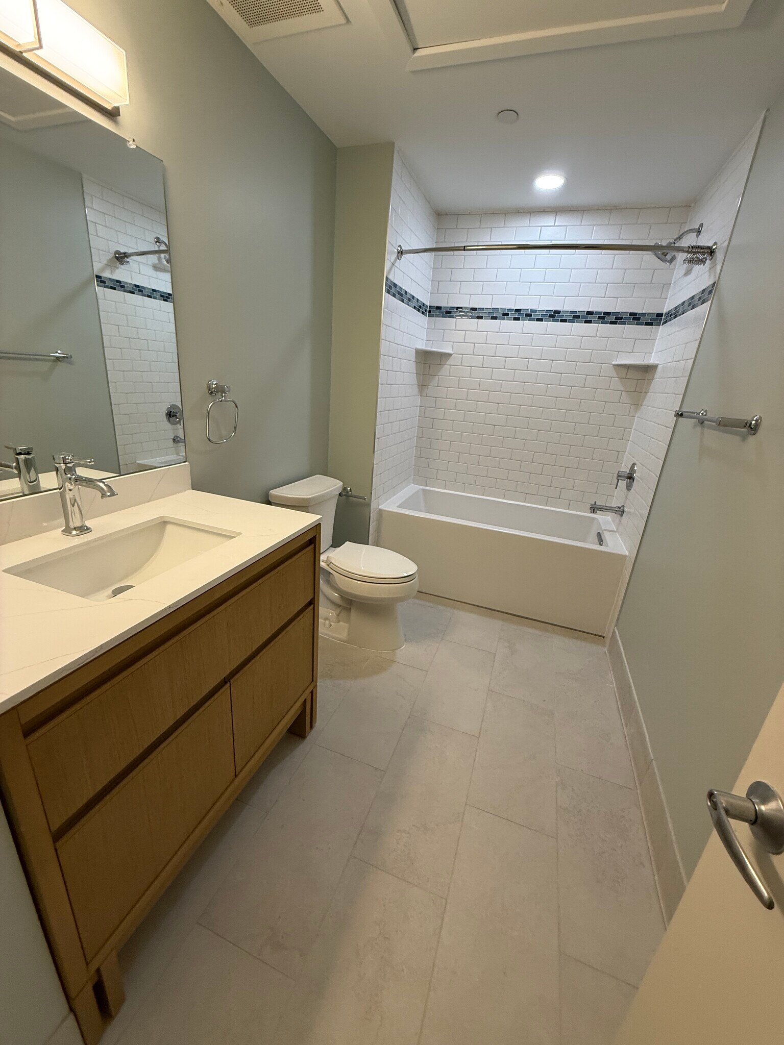 Building Photo - 530 Harlan Blvd