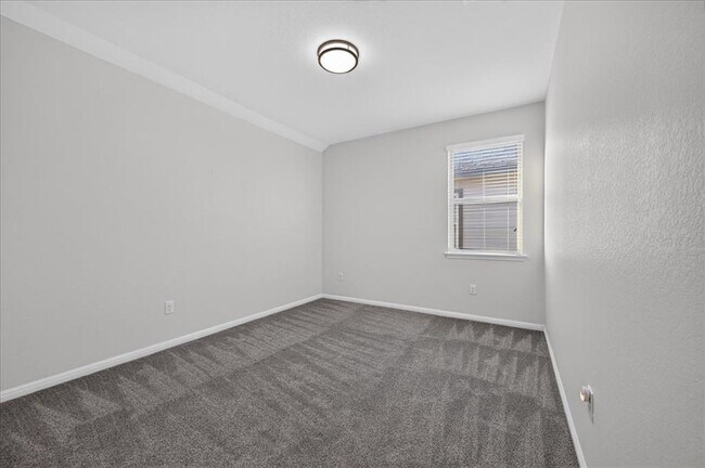 Building Photo - 617 Cortona Ln