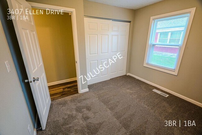 Building Photo - 3407 Ellen Dr