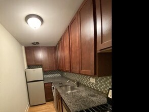Building Photo - 1 bedroom in Chicago IL 60614