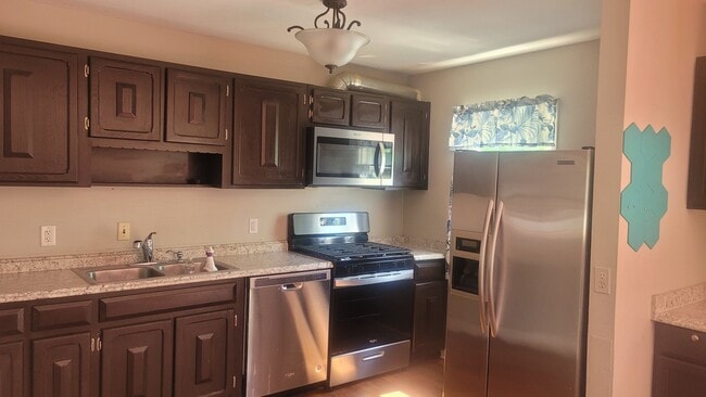 Building Photo - 3807 Danbury Ct