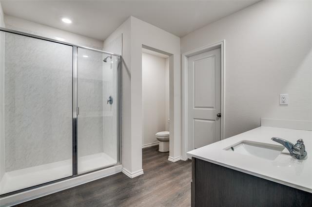 Building Photo - 611 Chuck Wagon Dr