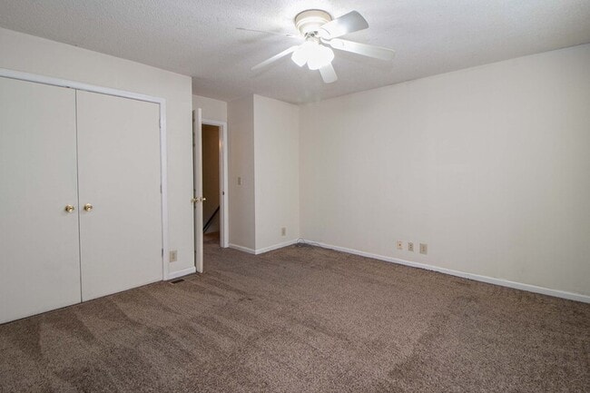 Building Photo - 108 Hickory Trace Rd