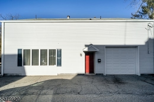 Building Photo - 157 Washington St