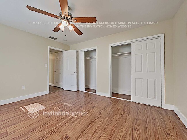 Building Photo - 324 Lake Fair Ln