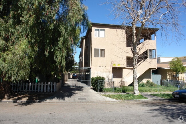 Primary Photo - 14239 Gilmore St