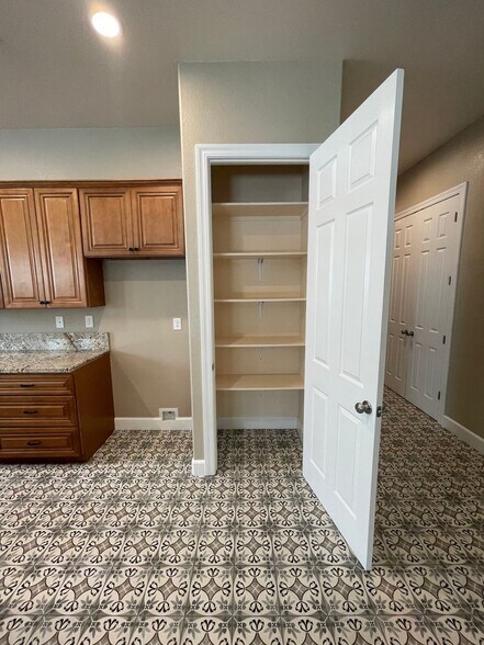 Building Photo - 1210 Wildcat Dr