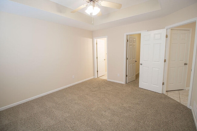 Building Photo - 1881 Field St