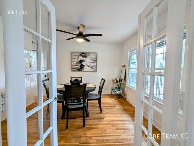 Building Photo - 1120 Ward Pkwy