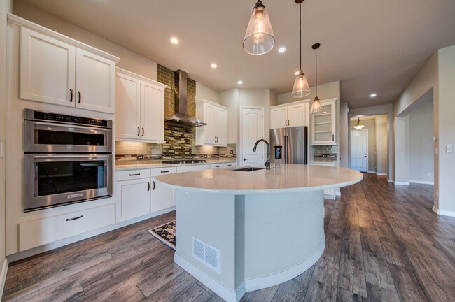 Building Photo - 15838 Long Valley Dr