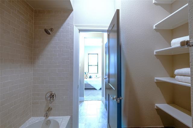 Building Photo - 307 Sunset Ln