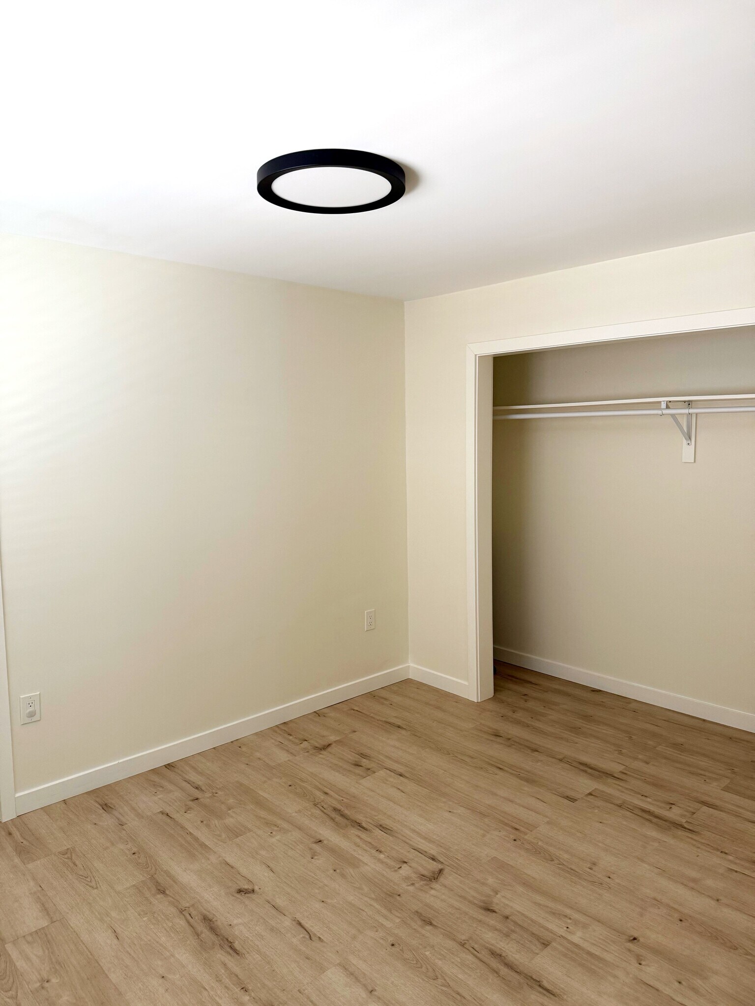 bedroom - 10705 Dorothy Ave