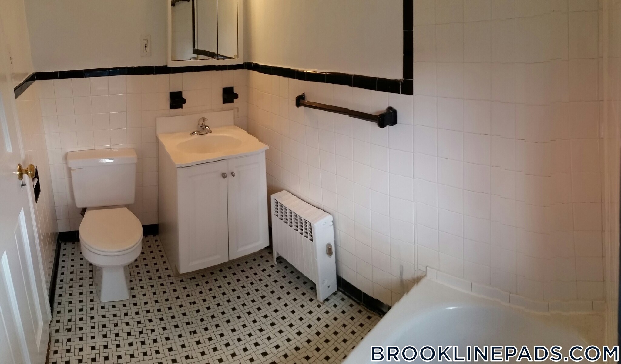 Building Photo - 37 Auburn St