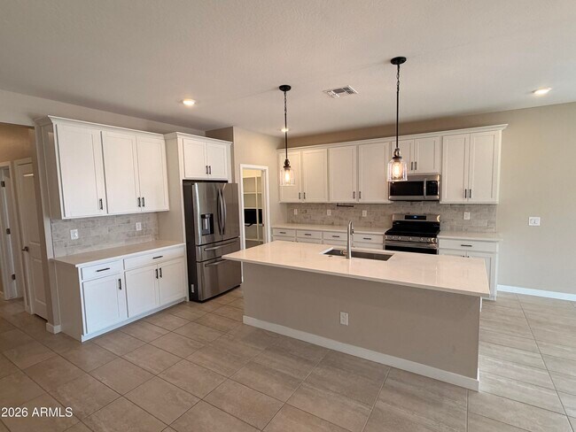 Building Photo - 3463 S 175th Dr