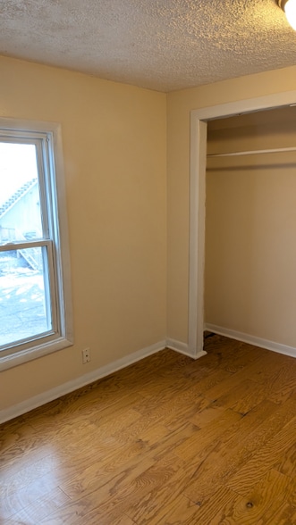 Building Photo - 312 S 8th St