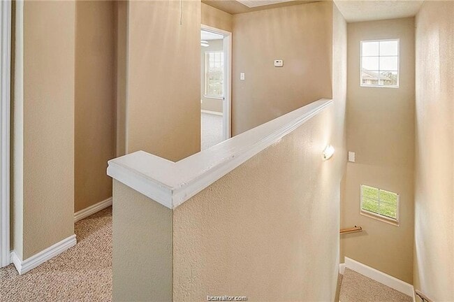 Building Photo - 4053 Southern Trace Dr