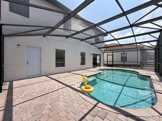 Building Photo - 16710 Caribbean Breeze Way