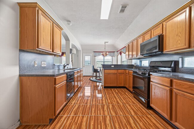 Building Photo - 6506 Signal Point Ln