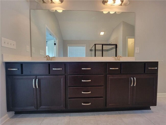 Building Photo - 3218 Leyden Ct
