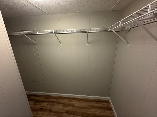 Building Photo - 4620 Enota Ct