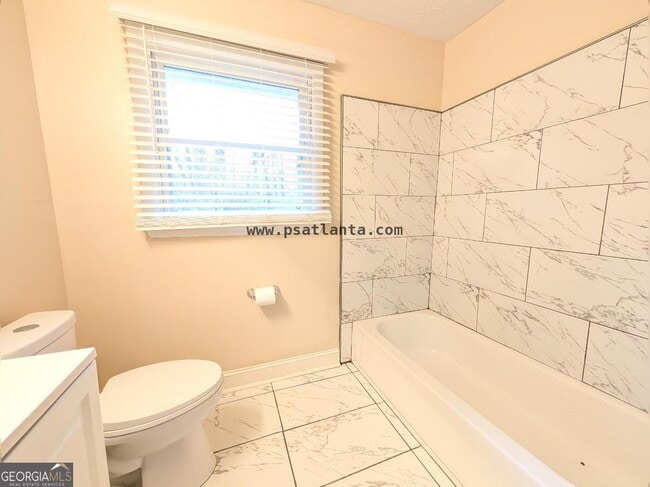 Building Photo - 525 Cedar Wood Ct SW