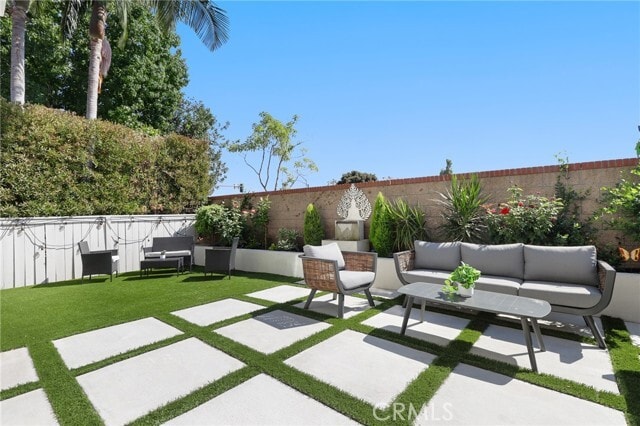 Building Photo - 2332 Aspen St