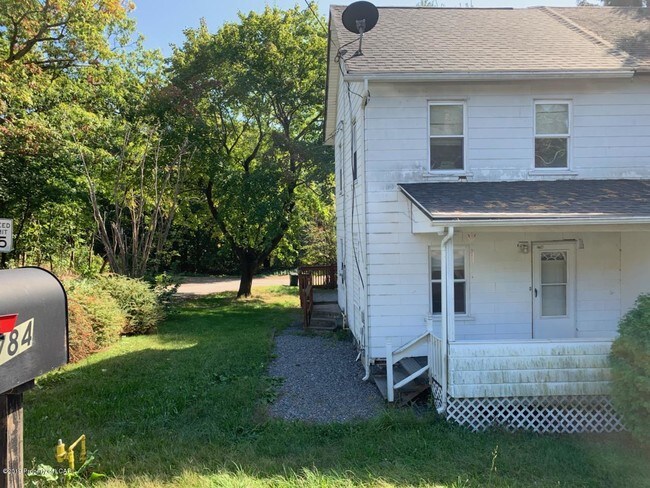 Building Photo - 1784 PA-940