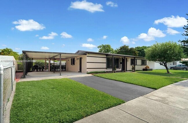 Building Photo - 11959 SW 39th Terrace