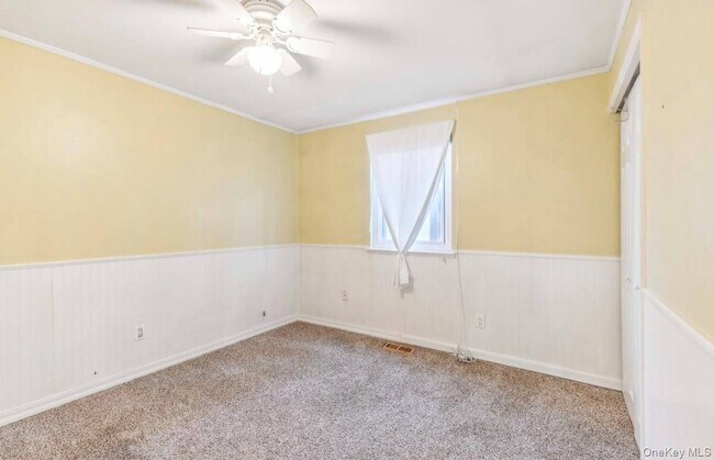 Building Photo - 598 Blue Ridge Dr