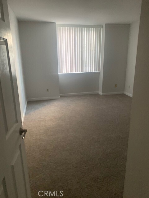 Building Photo - 1247 Stoner Ave