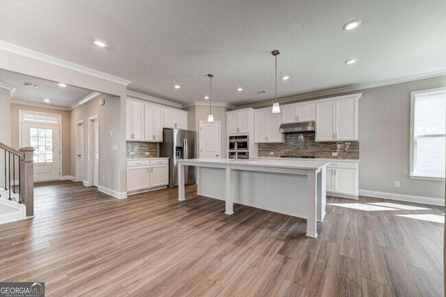 Building Photo - 1060 River Park Dr
