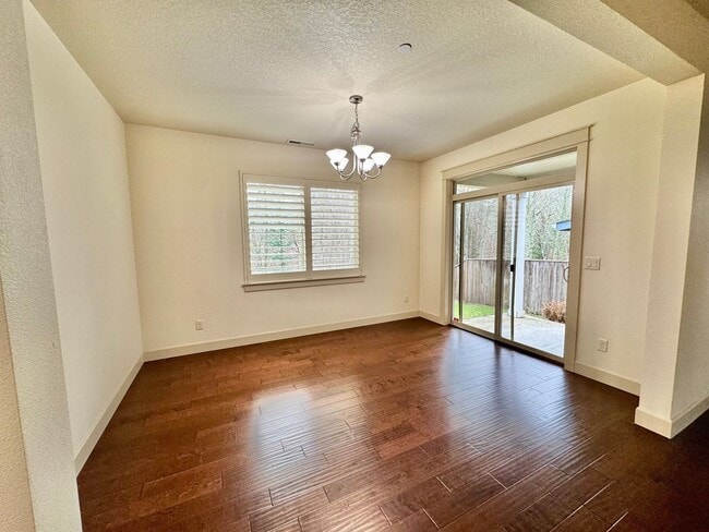 Building Photo - COMING SOON INQUIRE WITHIN- Beautiful 5 bdrm  and master on the main Home in Lacamas Meadows subd...