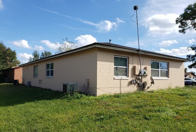 Building Photo - 2 BR / 2 BA Condo with Attached Garage and...