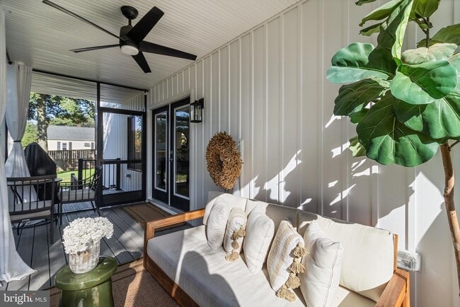 Building Photo - 84 S Chesapeake Ave