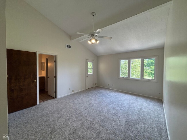 Building Photo - 665 Ironwood Dr