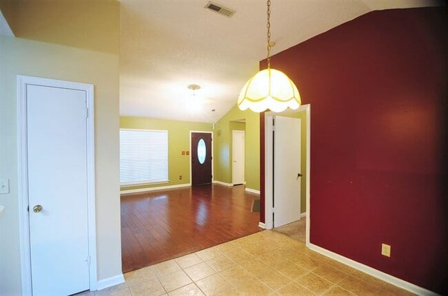 Building Photo - 220 Knox Creek Trail NW